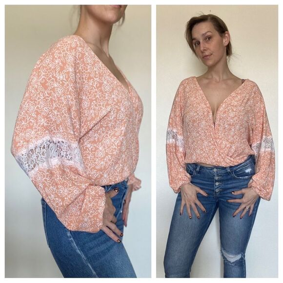 Daytrip Surplice Top Peach Floral Boho Lace Cream Small - Picture 3 of 11